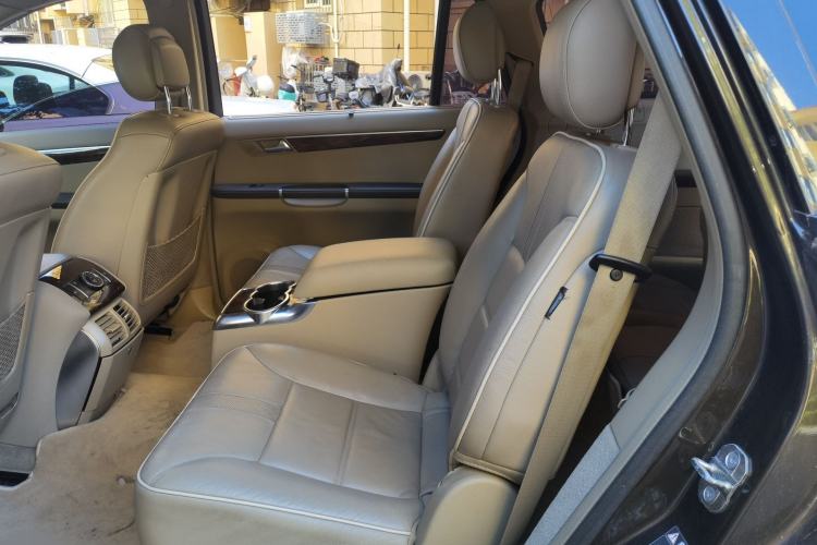Used Mercedes-Benz R-Class 2011 R 350 L 4MATIC Left Rear Seat
