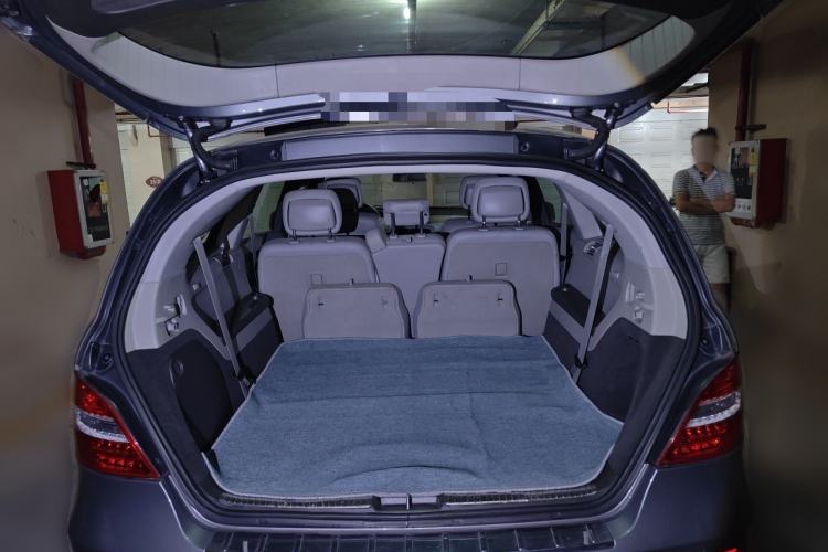 Used Mercedes-Benz R-Class 2011 R 300 L Business Model Trunk