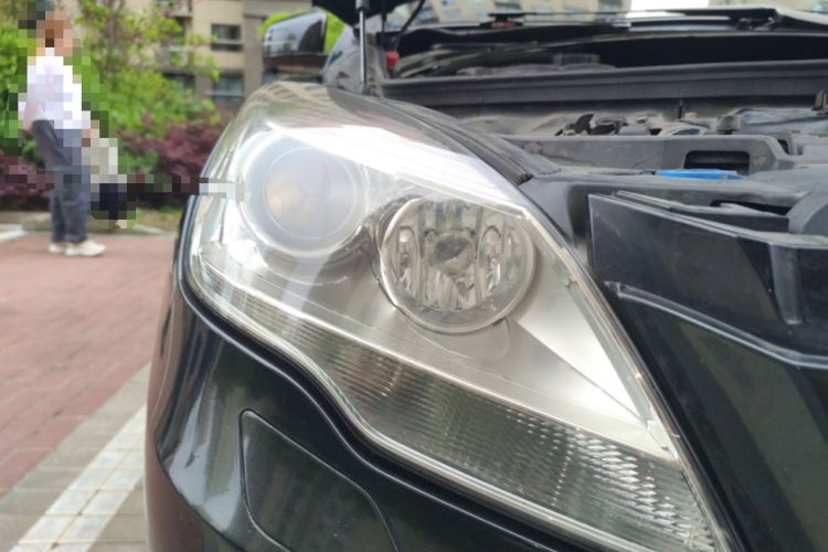 Used Mercedes-Benz R-Class 2011 R 350 L 4MATIC Right Front Headlight