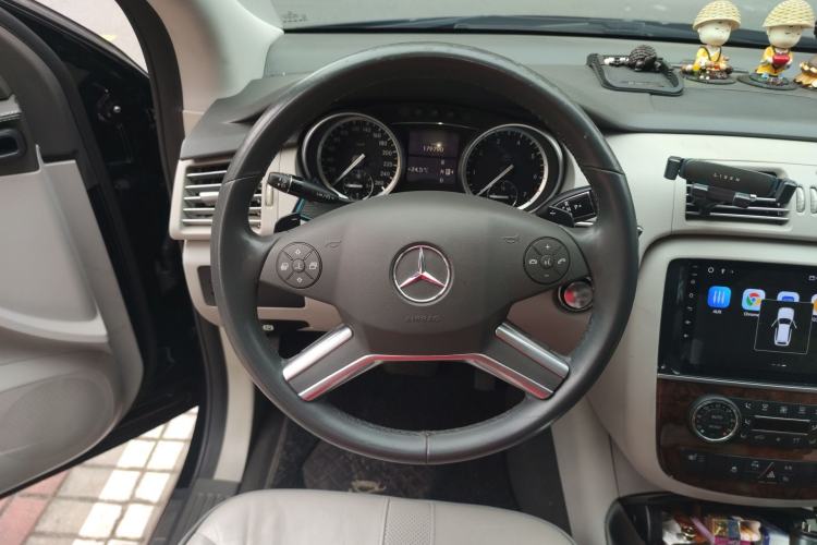 Used Mercedes-Benz R-Class 2011 R 350 L 4MATIC Steering Wheel