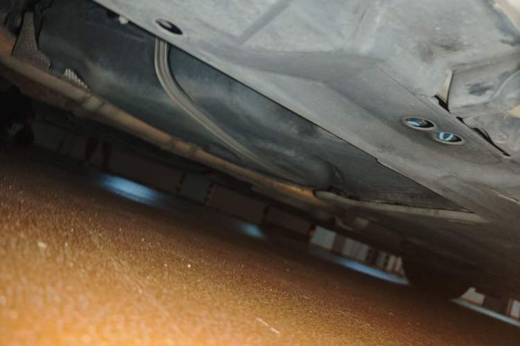 Used Mercedes-Benz R-Class 2011 R 300 L Business Model Chassis Rear Right