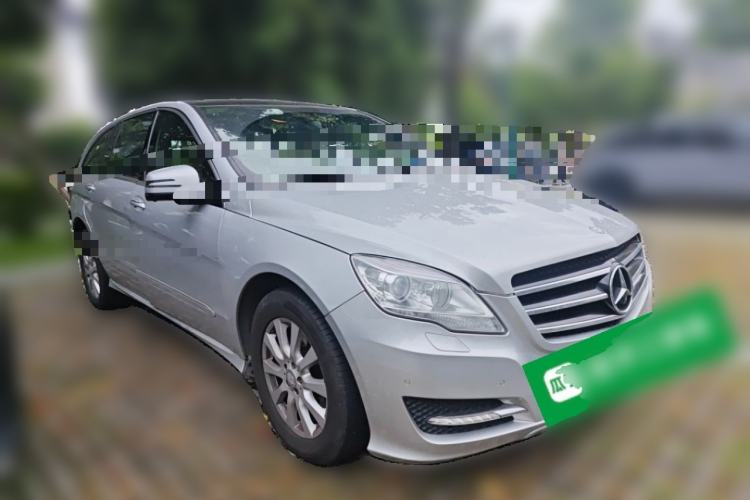 Used Mercedes-Benz R-Class 2011 R 350 L 4MATIC Front Right 45 Deg