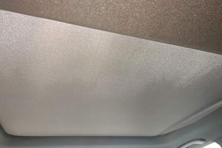 Used Mercedes-Benz R-Class 2011 R 350 L 4MATIC Headliner