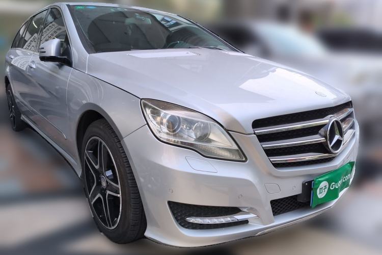 Used Mercedes-Benz R-Class 2011 R 300 L Business Model Front Right 45 Deg