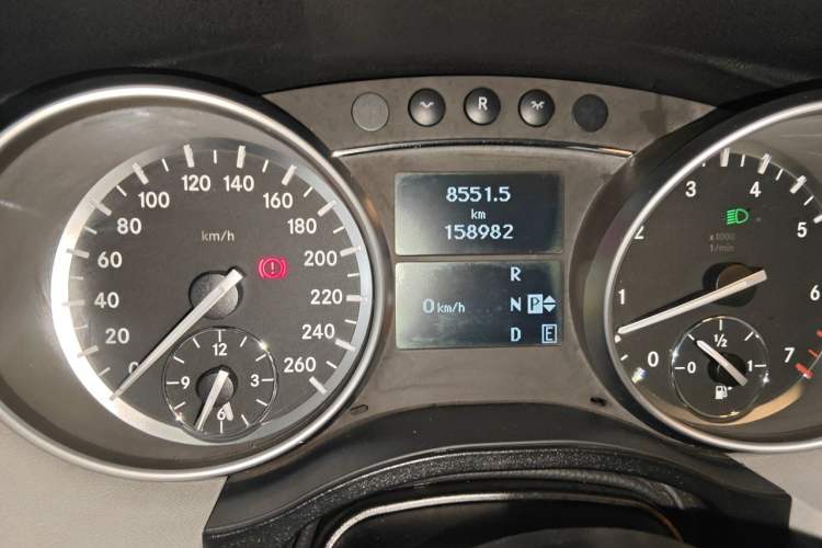 Used Mercedes-Benz R-Class 2011 R 350 L 4MATIC Instrument Cluster
