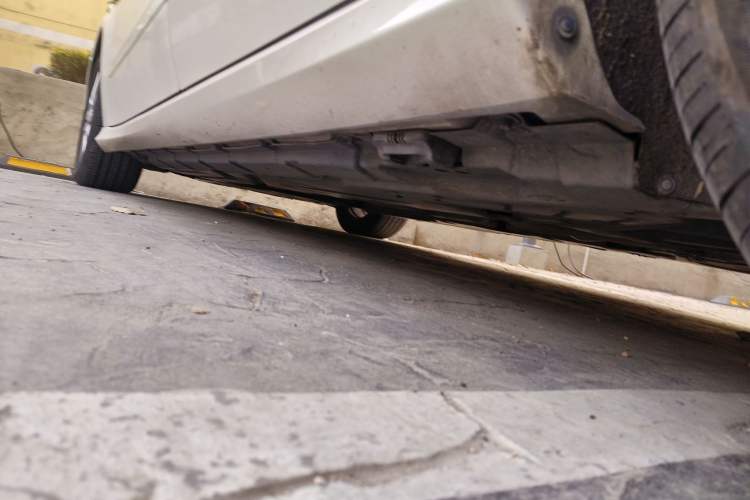 Used Mercedes-Benz R-Class 2011 R 300 L Business Model Chassis Rear Left