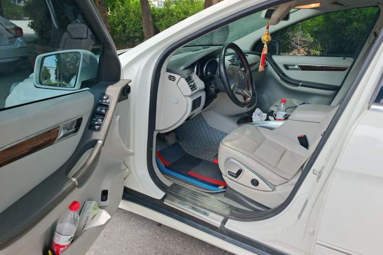 Used Mercedes-Benz R-Class 2011 R 350 L 4MATIC Driver Seat