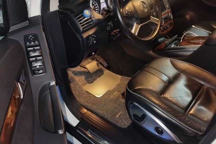 Used Mercedes-Benz R-Class 2011 R 350 L 4MATIC Driver Seat
