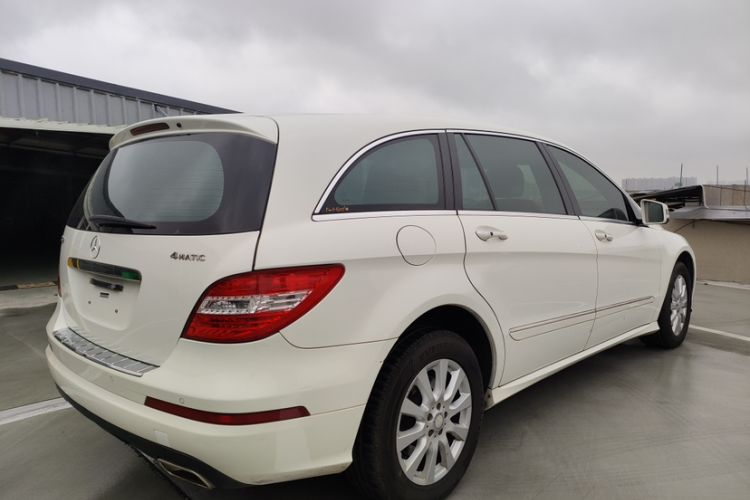 Used Mercedes-Benz R-Class 2011 R 350 L 4MATIC Exterior 5