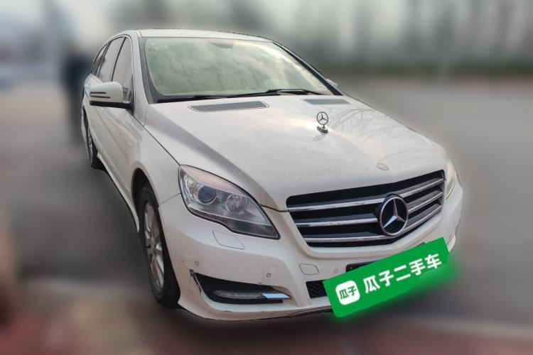 Used Mercedes-Benz R-Class 2011 R 300 L Business Model Front Right 45 Deg