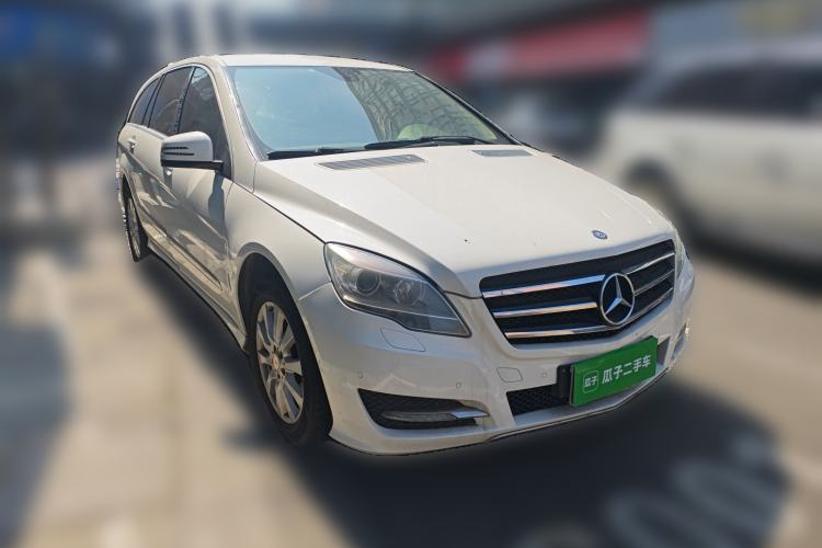 Used Mercedes-Benz R-Class 2011 R 300 L Business Model Front Right 45 Deg