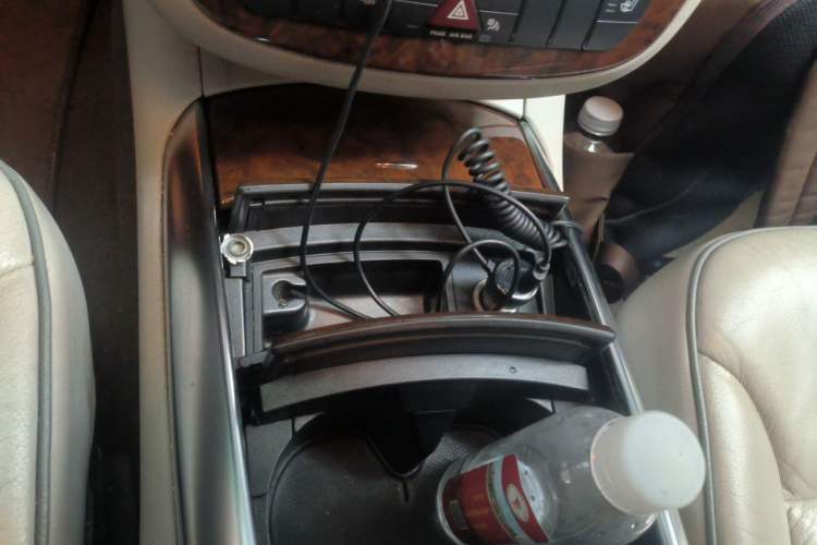 Used Mercedes-Benz R-Class 2011 R 350 L 4MATIC Gear Lever