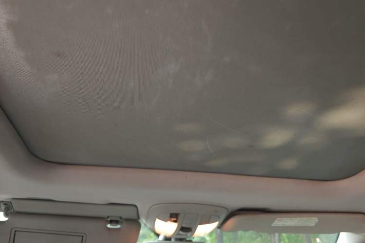 Used Mercedes-Benz R-Class 2011 R 350 L 4MATIC Headliner