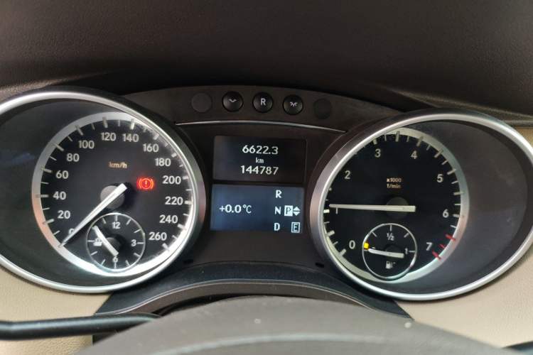 Used Mercedes-Benz R-Class 2011 R 350 L 4MATIC Instrument Cluster