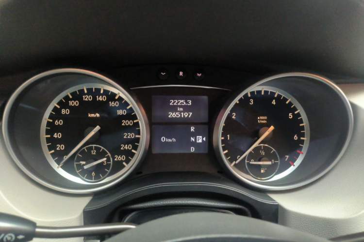Used Mercedes-Benz R-Class 2011 R 350 L 4MATIC Instrument Cluster