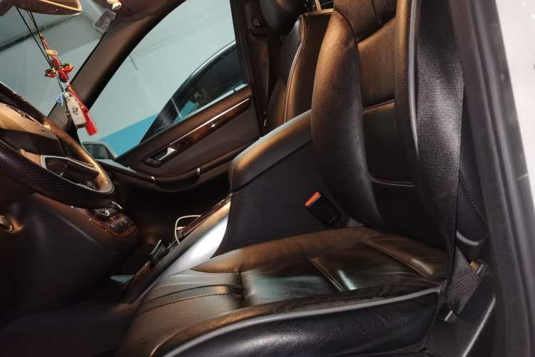 Used Mercedes-Benz R-Class 2011 R 350 L 4MATIC Left Front Seat