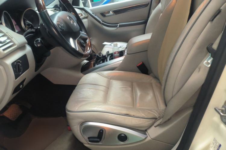 Used Mercedes-Benz R-Class 2011 R 350 L 4MATIC Left Front Seat