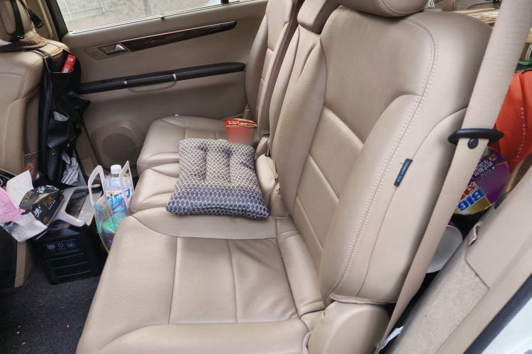 Used Mercedes-Benz R-Class 2011 R 300 L Business Model Left Rear Seat