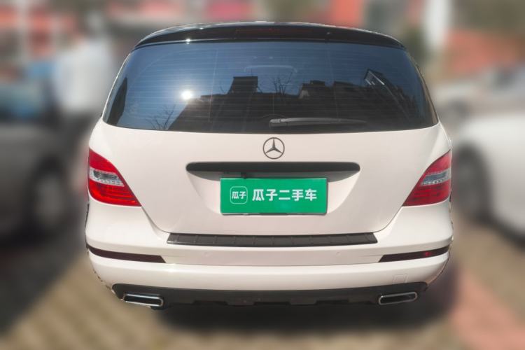 Used Mercedes-Benz R-Class 2011 R 350 L 4MATIC Rear