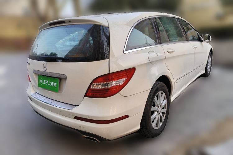 Used Mercedes-Benz R-Class 2011 R 300 L Business Model Rear Right 45 Deg