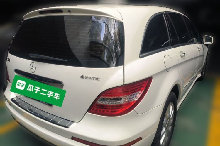 Used Mercedes-Benz R-Class 2011 R 350 L 4MATIC Rear Right 45 Deg