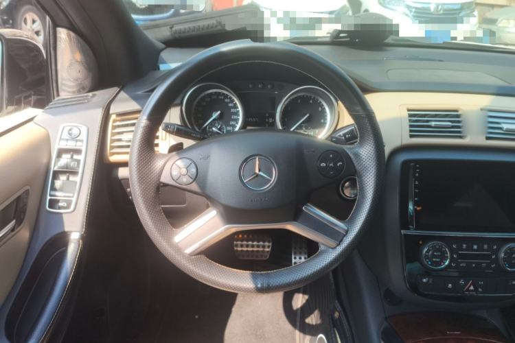 Used Mercedes-Benz R-Class 2011 R 350 L 4MATIC Steering Wheel