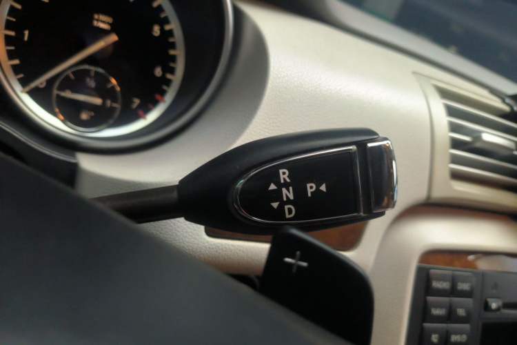 Used Mercedes-Benz R-Class 2011 R 350 L 4MATIC Vehicle Key