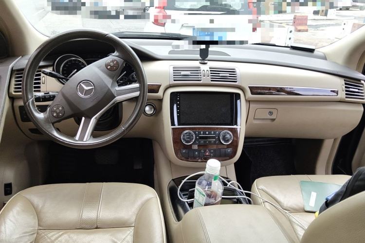 Used Mercedes-Benz R-Class  Center Console