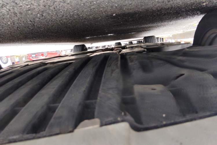 Used Mercedes-Benz R-Class  Chassis Front