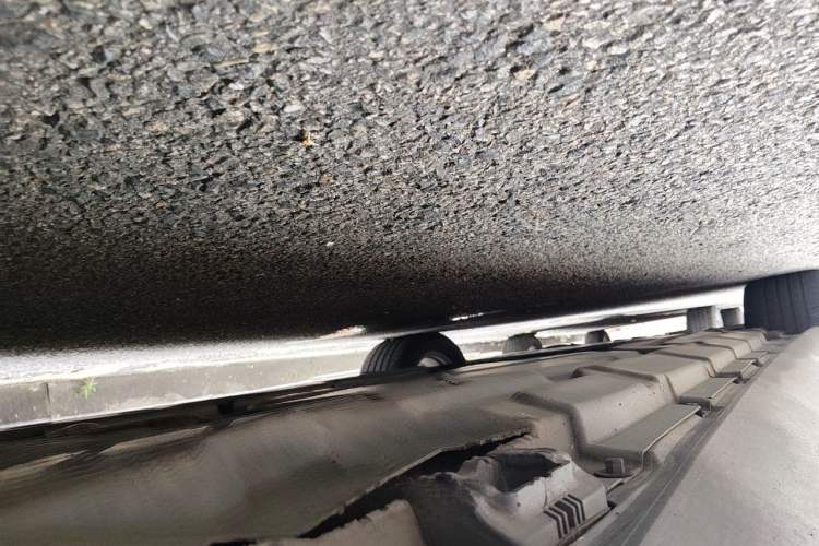 Used Mercedes-Benz R-Class  Chassis Rear Left