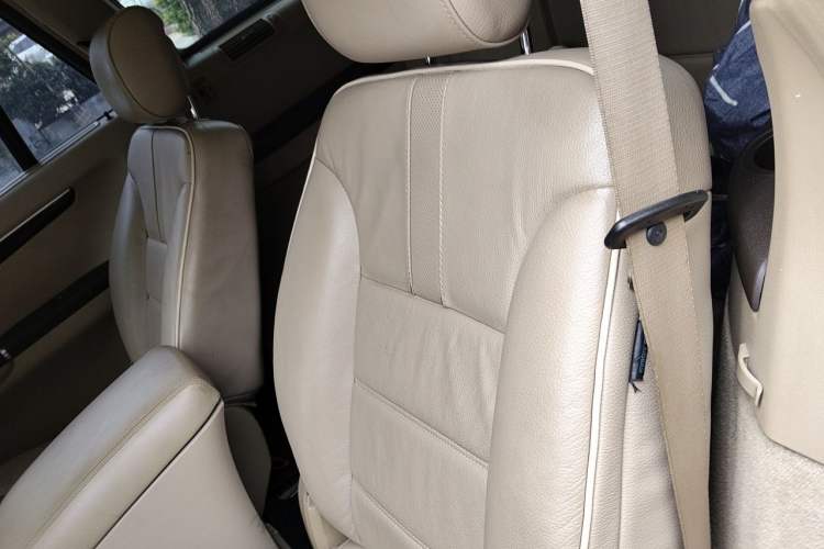 Used Mercedes-Benz R-Class  Left Rear Seat
