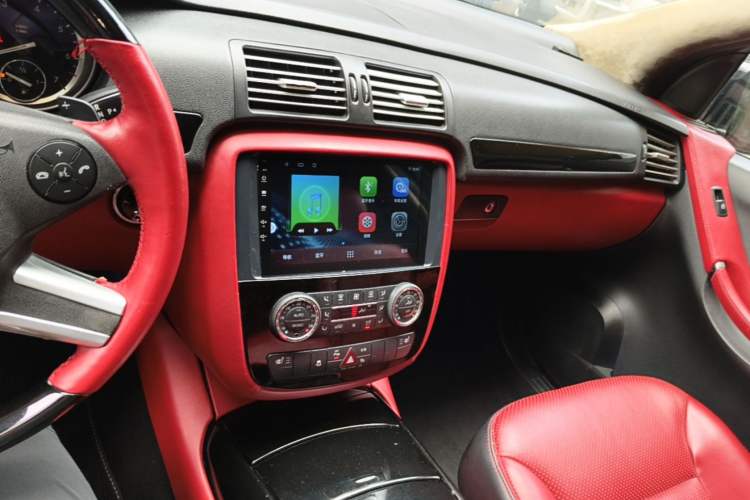 Used Mercedes-Benz R-Class 2014 R 320 4MATIC Business Model Audio And AC Panel