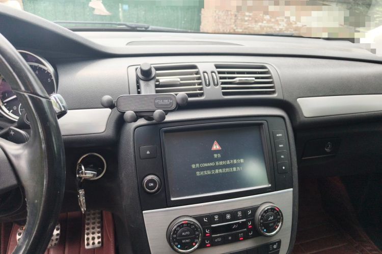 Used Mercedes-Benz R-Class 2014 R 320 4MATIC Business Model Audio And AC Panel