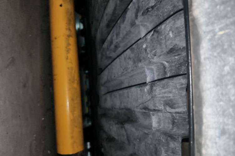 Used Mercedes-Benz R-Class 2014 R 400 4MATIC Business Model Chassis Front
