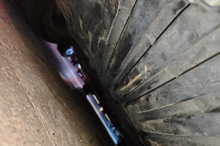 Used Mercedes-Benz R-Class 2014 R 320 4MATIC Business Model Chassis Front