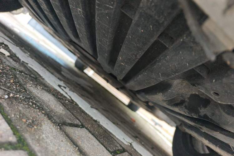 Used Mercedes-Benz R-Class 2014 R 320 4MATIC Business Model Chassis Front