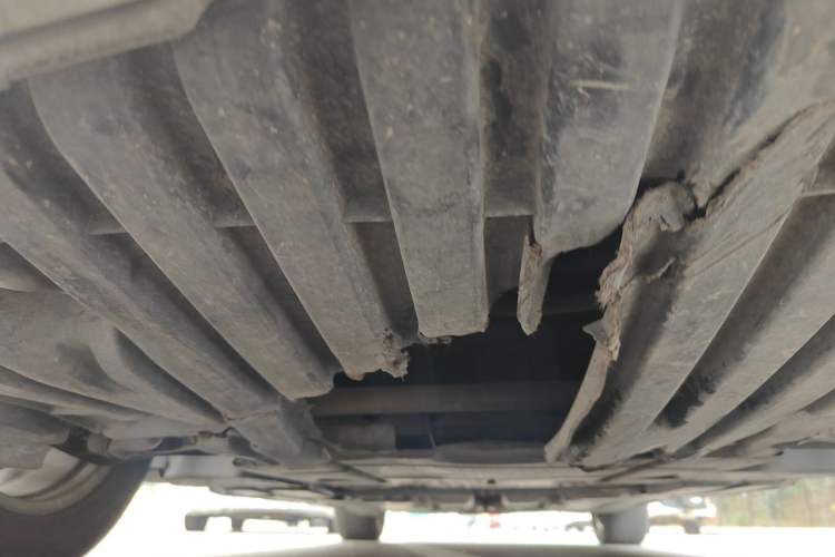 Used Mercedes-Benz R-Class 2014 R 320 4MATIC Business Model Chassis Front