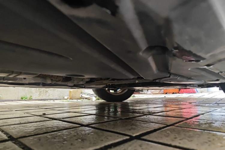 Used Mercedes-Benz R-Class 2014 R 320 4MATIC Business Model Chassis Front