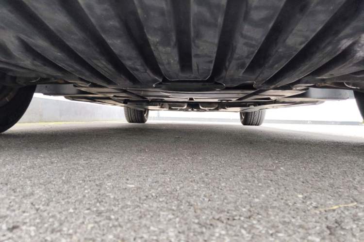 Used Mercedes-Benz R-Class 2014 R 320 4MATIC Business Model Chassis Front