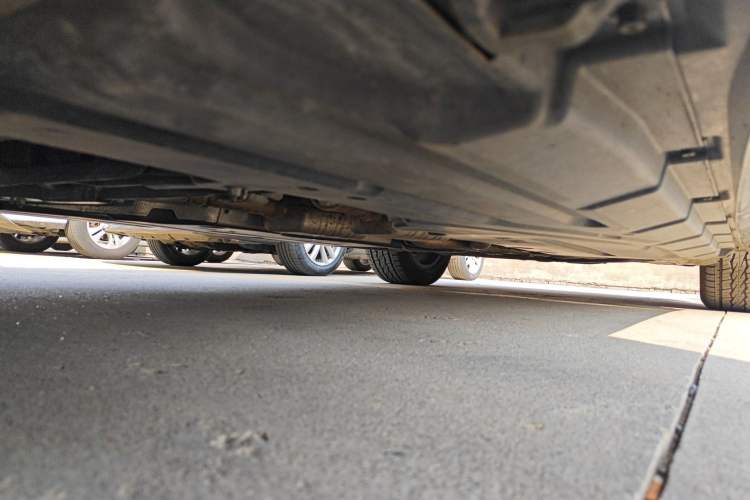 Used Mercedes-Benz R-Class 2014 R 320 4MATIC Business Model Chassis Front Left