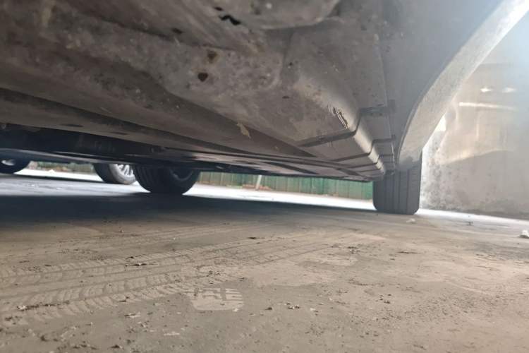 Used Mercedes-Benz R-Class 2014 R 320 4MATIC Business Model Chassis Front Left
