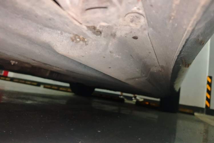 Used Mercedes-Benz R-Class 2014 R 320 4MATIC Business Model Chassis Front Left