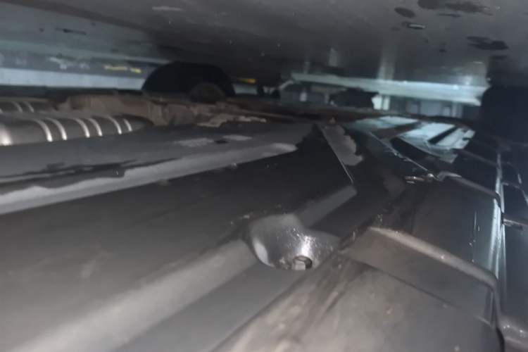 Used Mercedes-Benz R-Class 2014 R 320 4MATIC Luxury Model Chassis Front Left