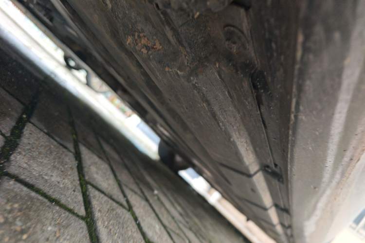 Used Mercedes-Benz R-Class 2014 R 320 4MATIC Business Model Chassis Front Left