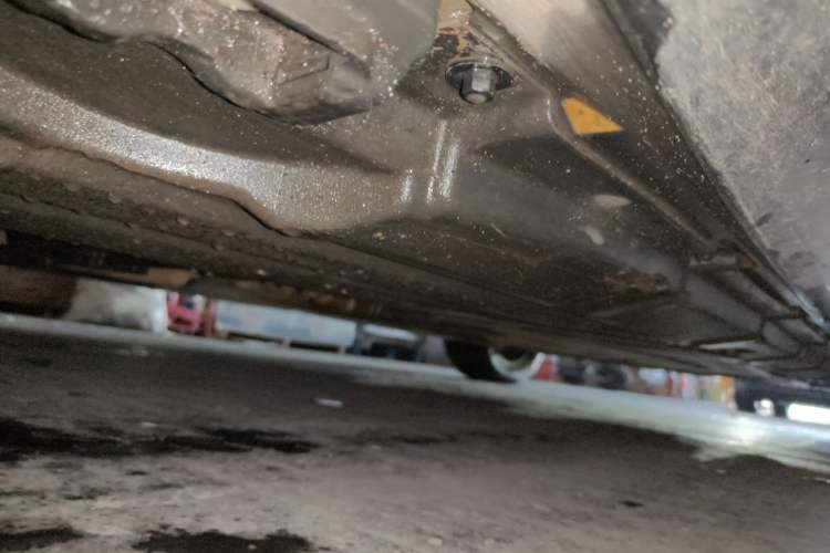 Used Mercedes-Benz R-Class 2014 R 320 4MATIC Business Model Chassis Front Left