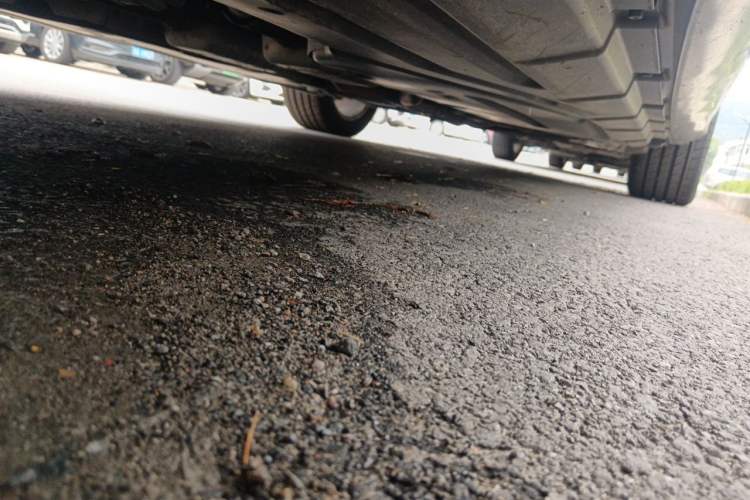 Used Mercedes-Benz R-Class 2014 R 400 4MATIC Business Model Chassis Front Left