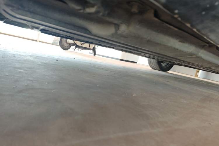 Used Mercedes-Benz R-Class 2014 R 320 4MATIC Business Model Chassis Front Left
