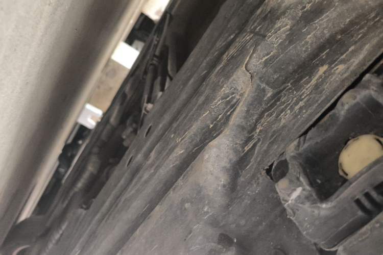 Used Mercedes-Benz R-Class 2014 R 320 4MATIC Business Model Chassis Front Left