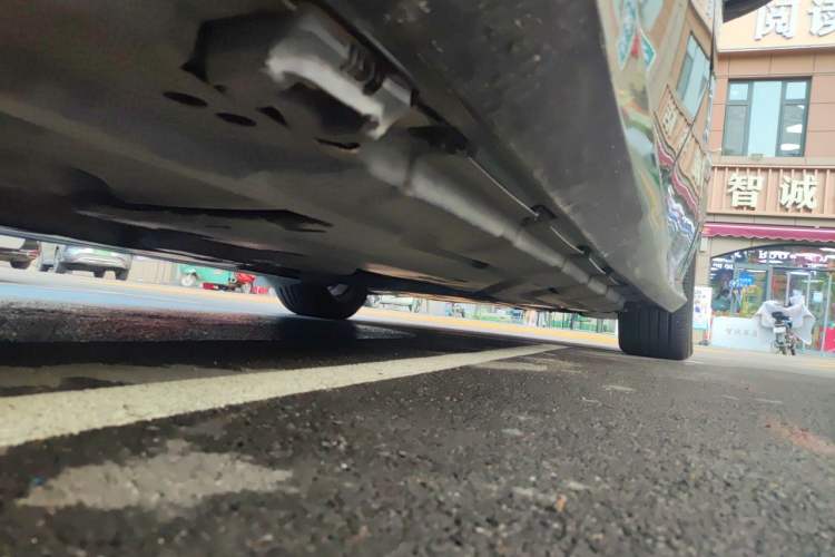 Used Mercedes-Benz R-Class 2014 R 320 4MATIC Business Model Chassis Front Left