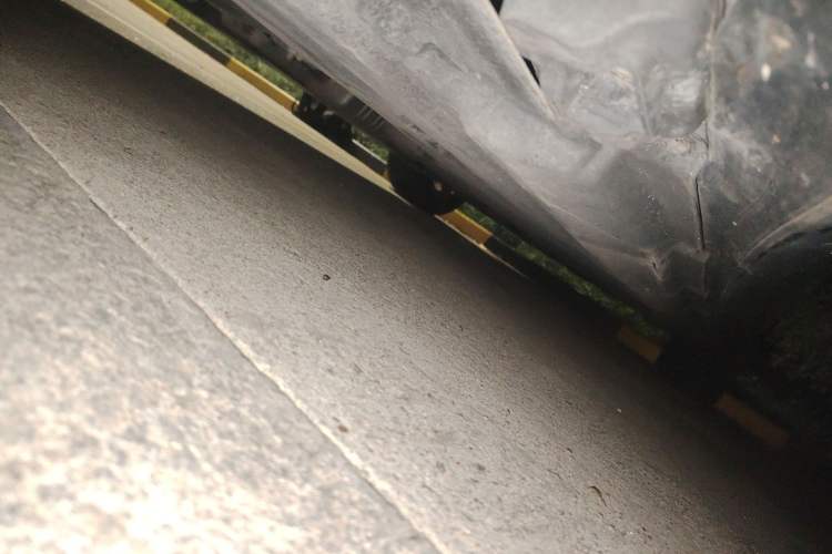 Used Mercedes-Benz R-Class 2014 R 320 4MATIC Business Model Chassis Front Left